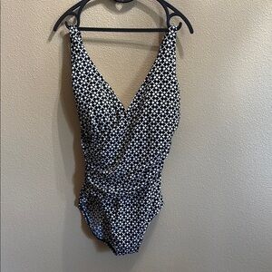 L.L.Bean Black and White Shaping Swimsuit